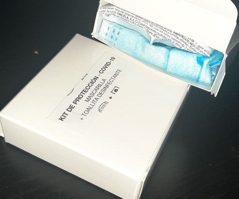 Producto AntiCovid : Mascarilla y toallita desinfectante